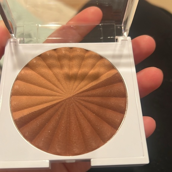 Ofra South Beach Bronzer - Picture 9 of 11